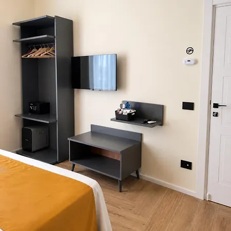 Cortesia Partenopea 4*
